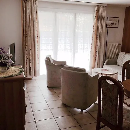 Haus Valesia * Loèche-les-Bains