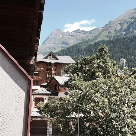 Haus Valesia Apartment